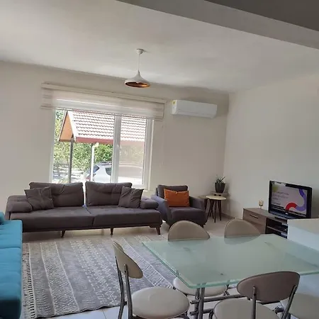 Serenity With Private Pool And Large Garden. فندق