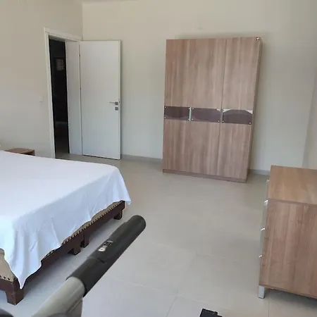 Serenity With Private Pool And Large Garden. Hotel